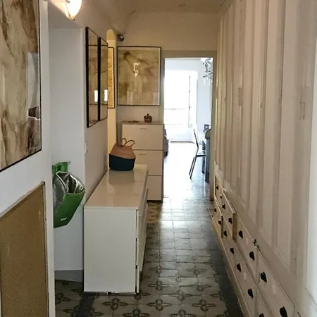 Nanou Riviera Πανσιόν *